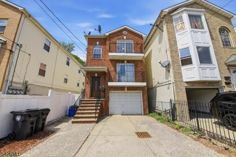 20 Wakeman Ave - Photo 1