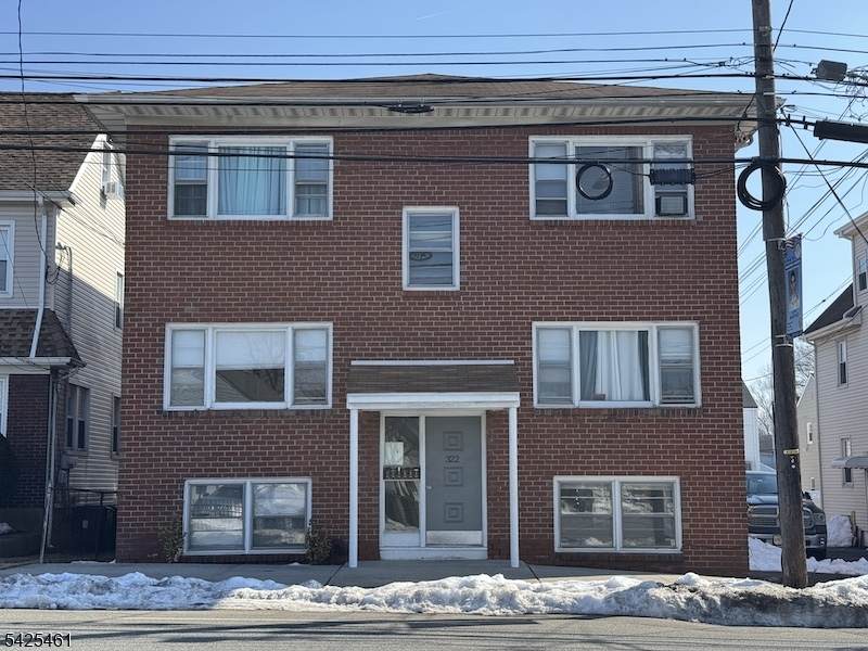 322 Franklin Avenue - Photo 1