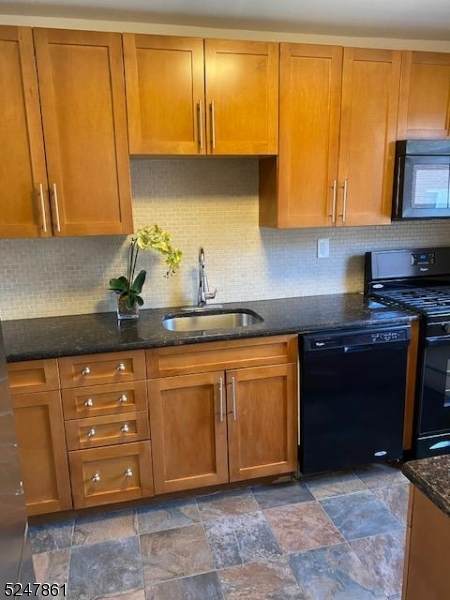 806 Morris Tpke - Photo 1