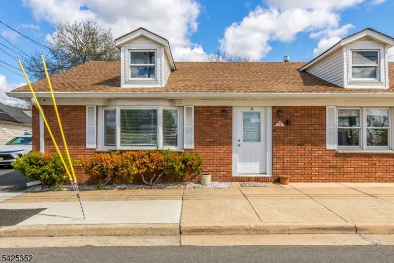 301 No Main - Photo 1