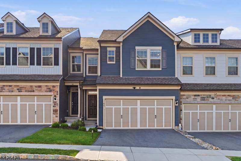 44 Dahlia Dr - Photo 1