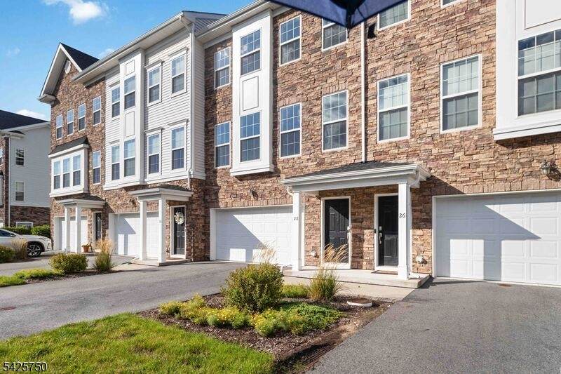 28 Colgate Dr - Photo 1