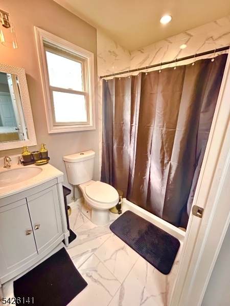 6 Charles St Unit 2 - Photo 1