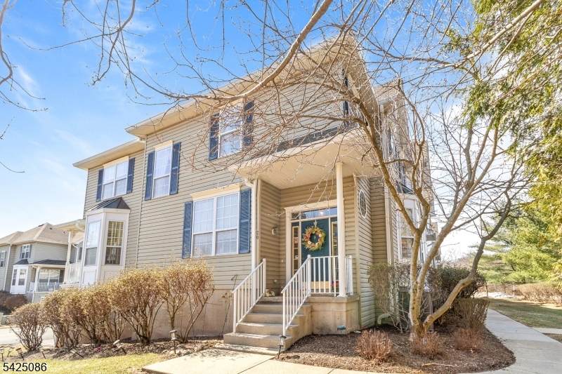 20 Chesterfield Ct - Photo 1