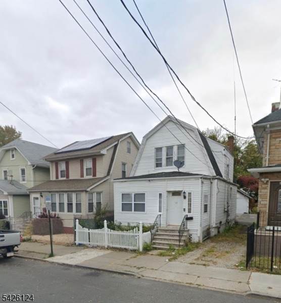 13 Paine Ave - Photo 1