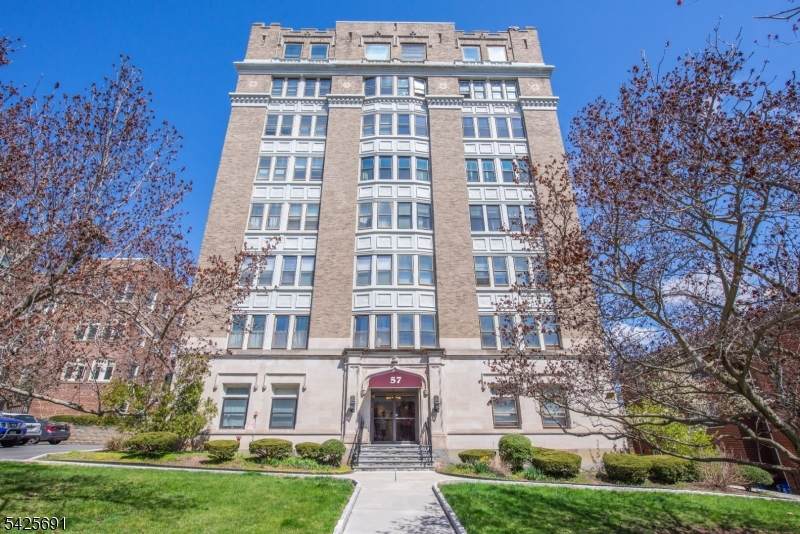 57 Union St - Photo 1