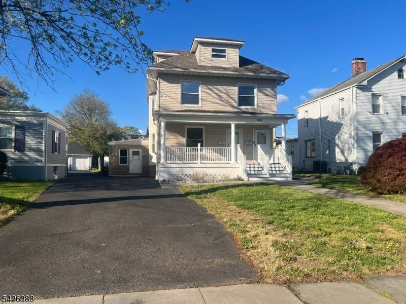 104 W High St  Fl 2 - Photo 1