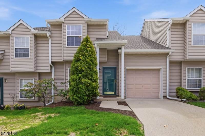 56 Cambridge - Photo 1