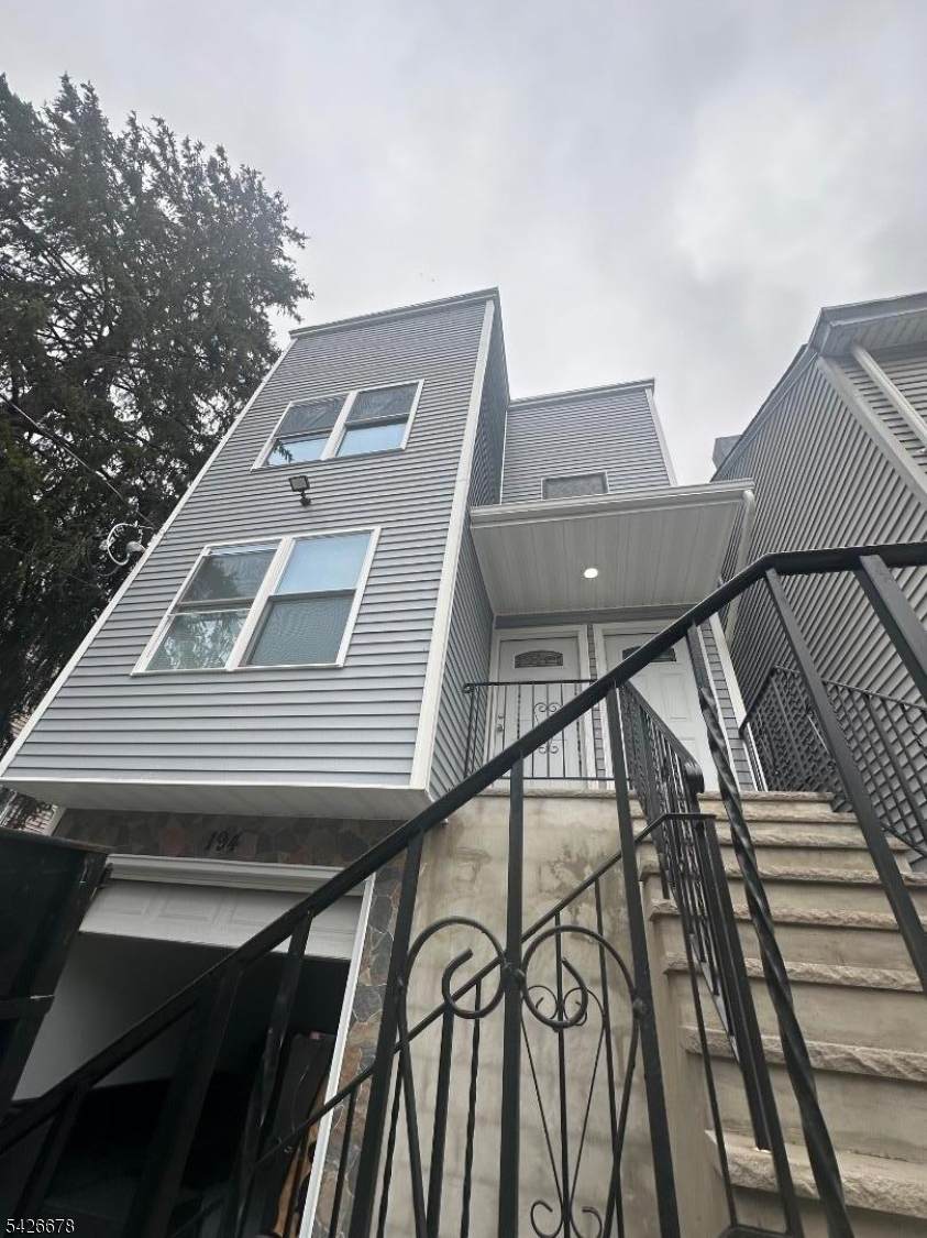 194 N 1St St - Photo 1
