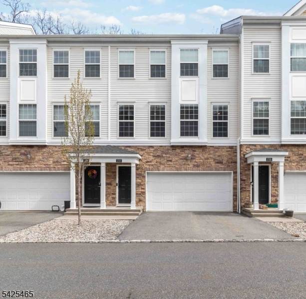 1707 Devon Ln - Photo 1