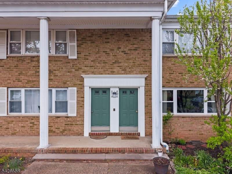 44 Judson St - Photo 1