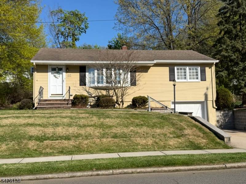 60 Sutton Ave - Photo 1