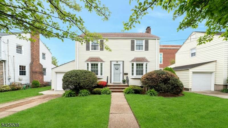 17 Brookdale Rd - Photo 1