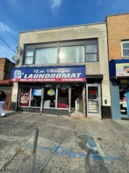 377 Bloomfield Ave - Photo 1