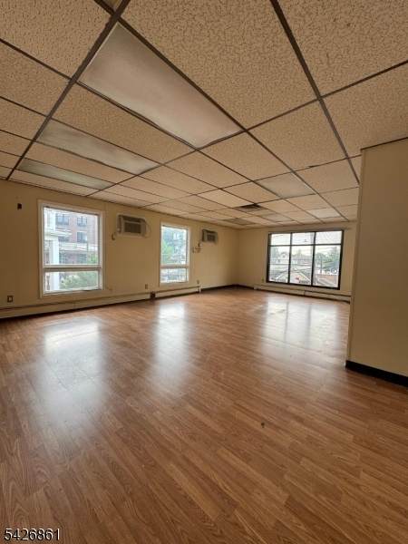 934 Stuyvesant Ave - Photo 1