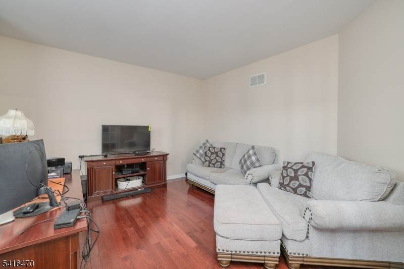 814 Rachel Dr - Photo 1