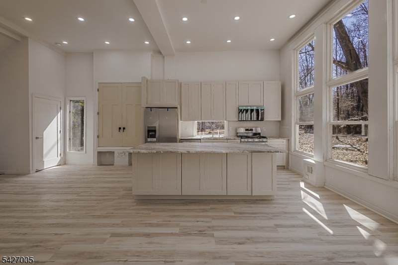 242 Hollow Rd - Photo 1