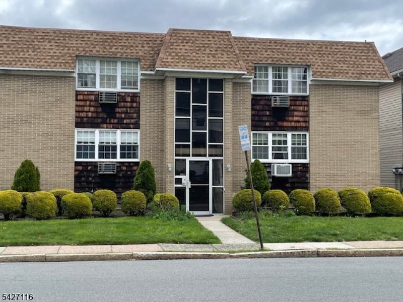 24 Union Ave - Photo 1