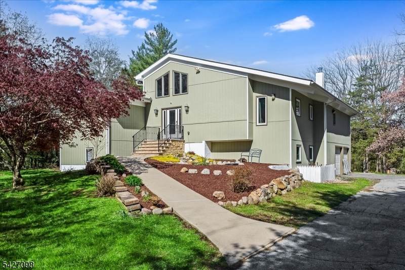 919 Potters Rd - Photo 1