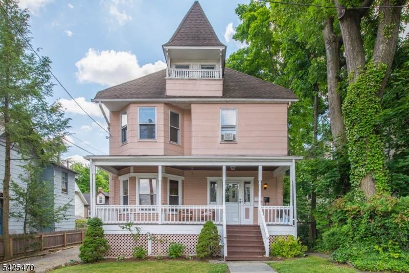 157 Walnut St - Photo 1
