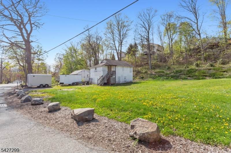 19 Dunham Rd - Photo 1