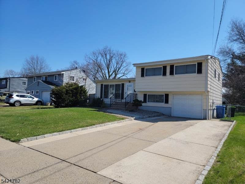 139 Throckmorton Ln - Photo 1