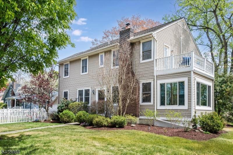 107 Main St - Photo 1