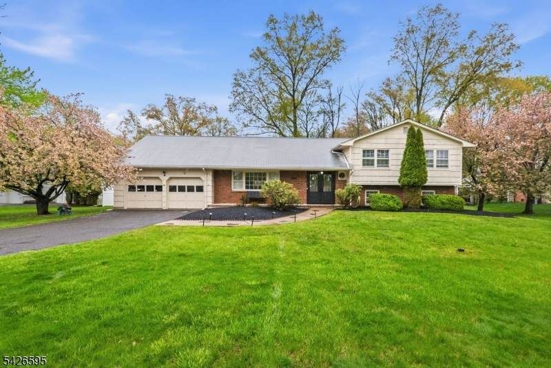30 Cheryl Rd - Photo 1