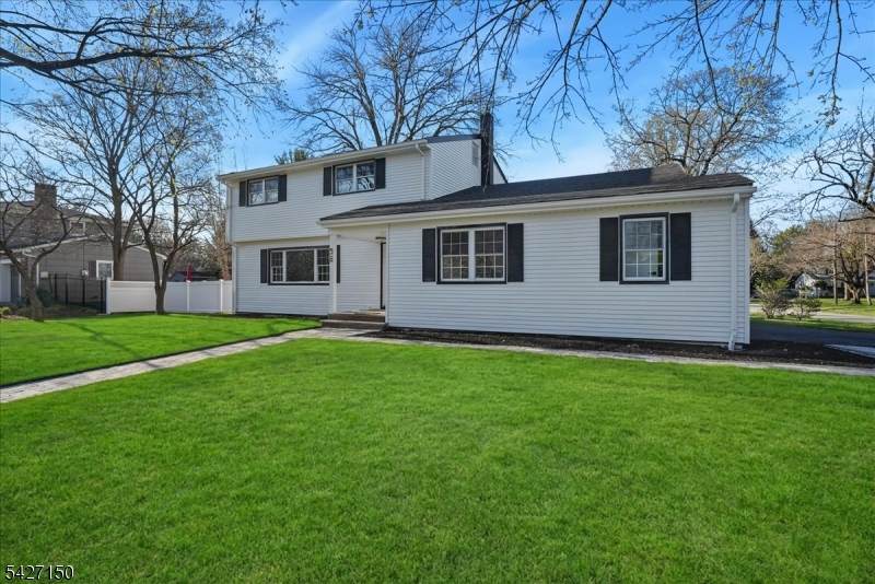 56 Manor Rd - Photo 1