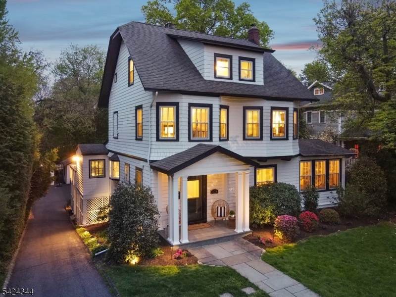 103 Highland Ave - Photo 1