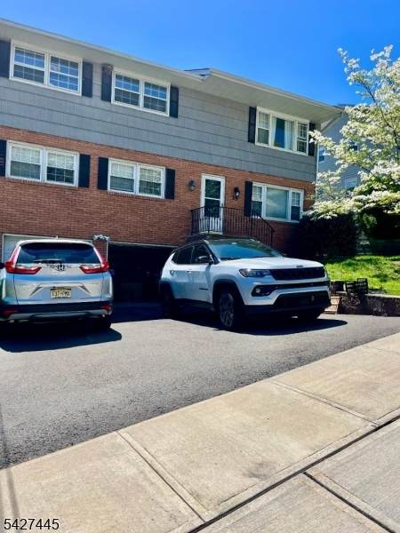 14 Chopin Dr - Photo 1