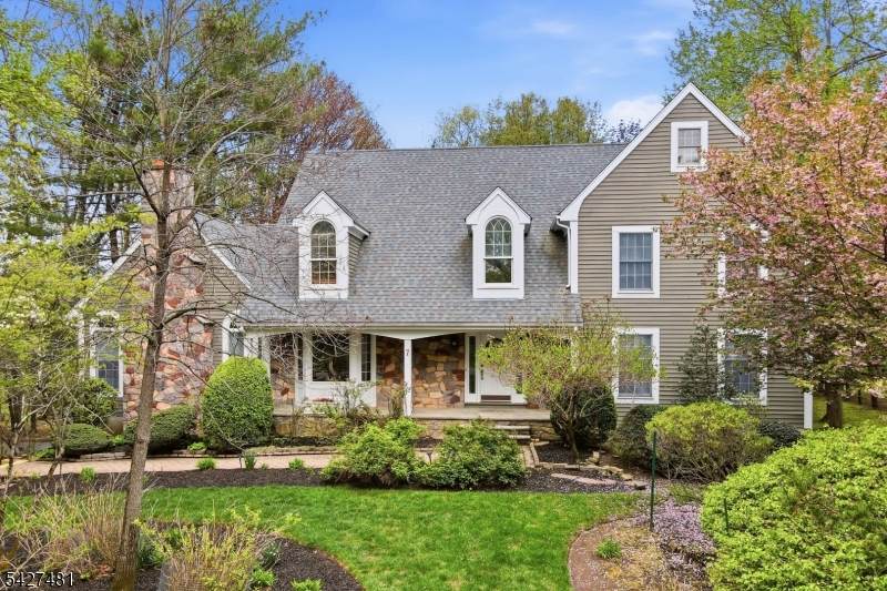 7 Trotters Ln - Photo 1
