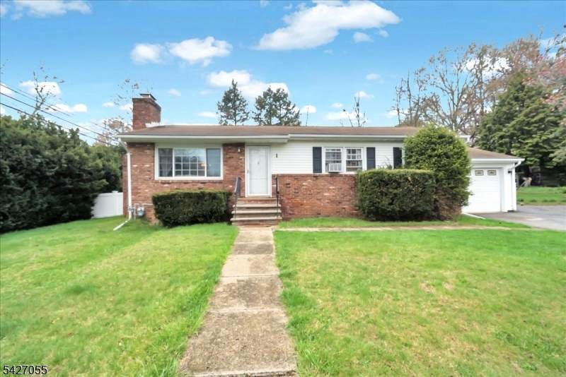 1 Sanders Ct - Photo 1