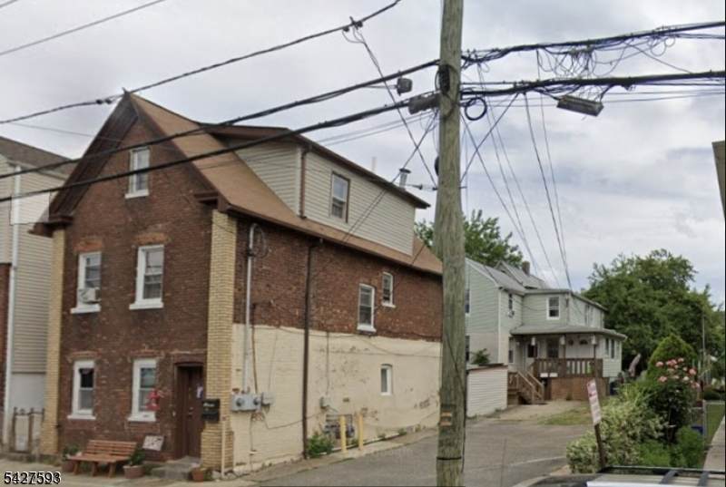30 Gaston Ave - Photo 1