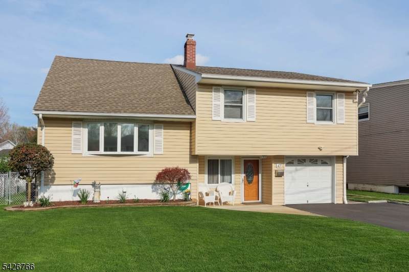 47 Epping Dr - Photo 1