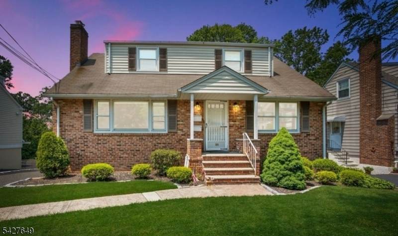 23 Gates Ave - Photo 1