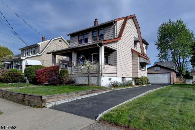 15 Bellair Ave - Photo 1