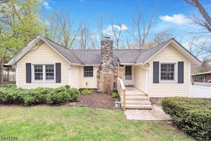 109 Grandview Rd - Photo 1