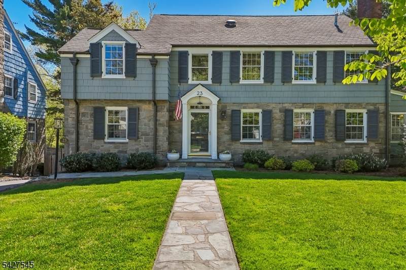 23 Greenview Way - Photo 1
