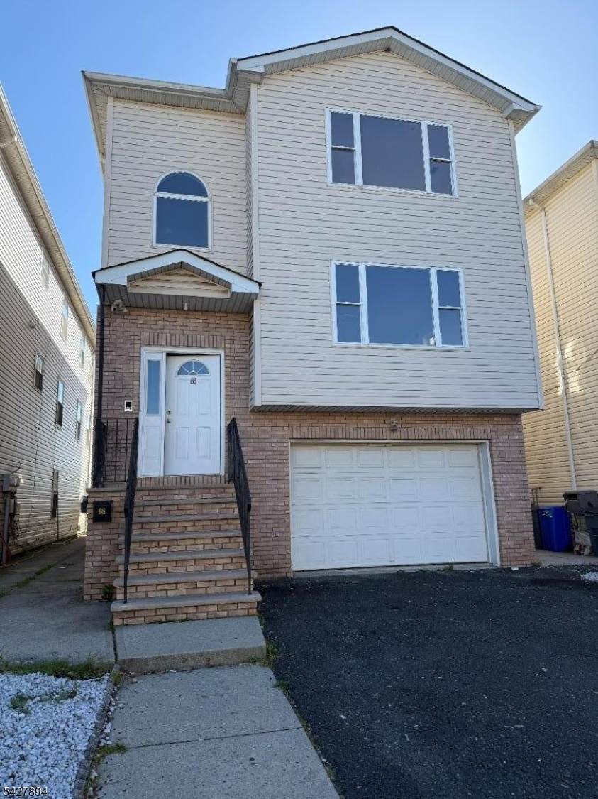 68 Port Ave - Photo 1