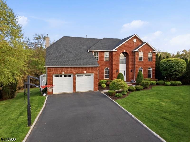 5 Robert Ct - Photo 1