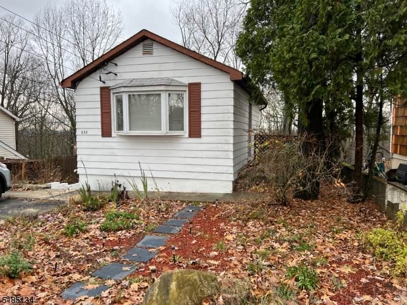 632 Brooklyn Mountain Rd - Photo 1