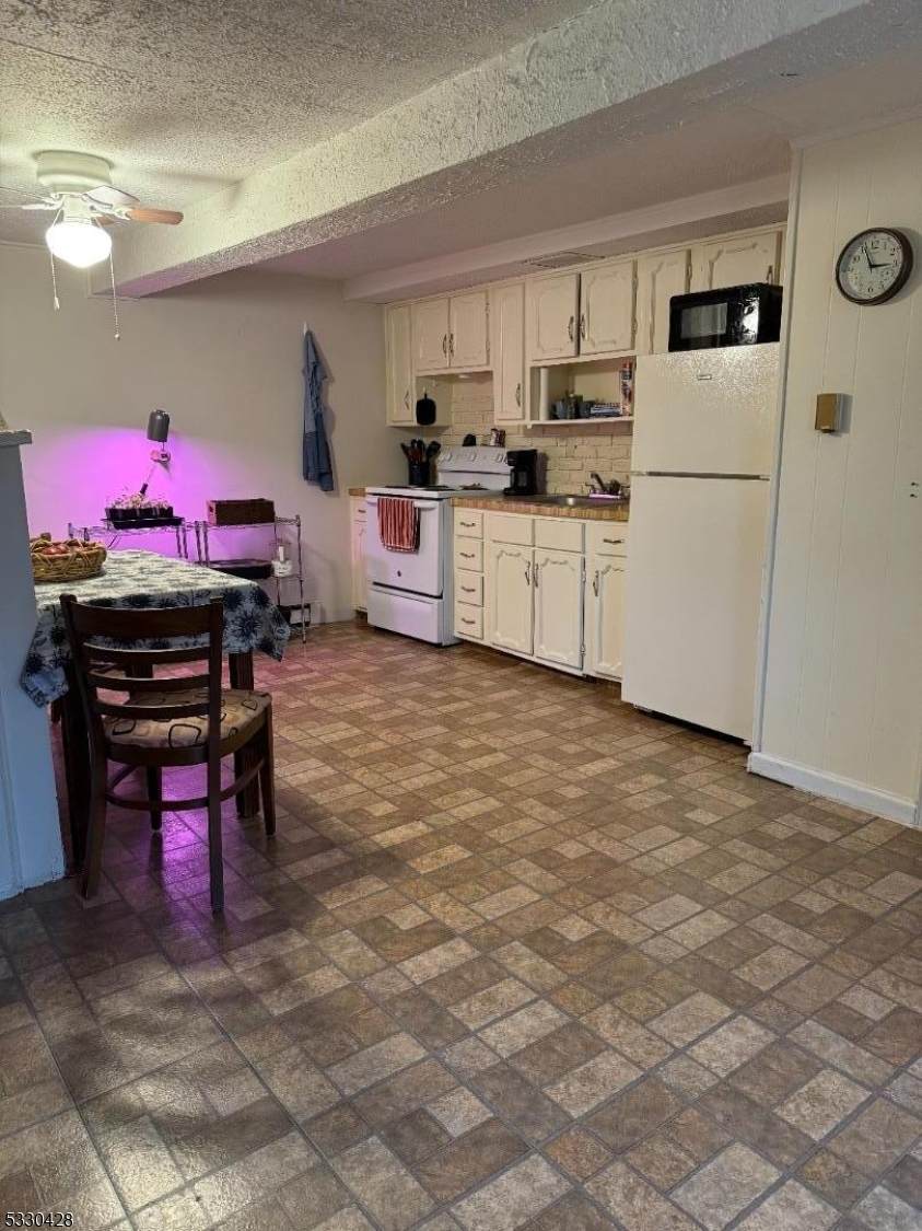 https://bt-photos.global.ssl.fastly.net/gsmls/orig_boomver_1_4023927-2.jpg