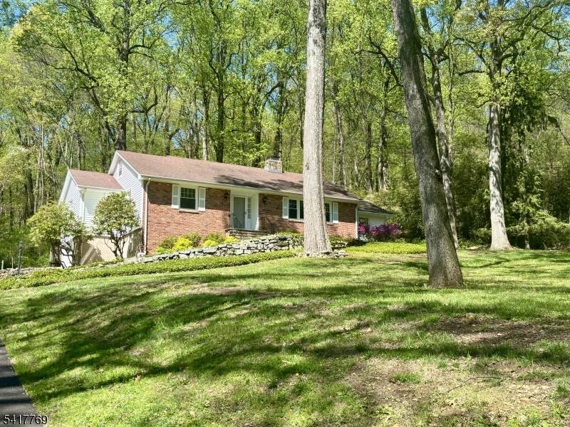 9 Henderson Hill  Rd - Photo 1