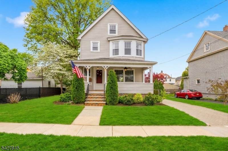 350 Spruce Ave - Photo 1