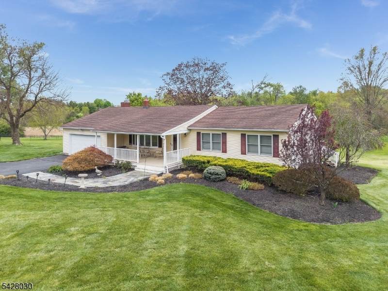 2 Michael Ln - Photo 1