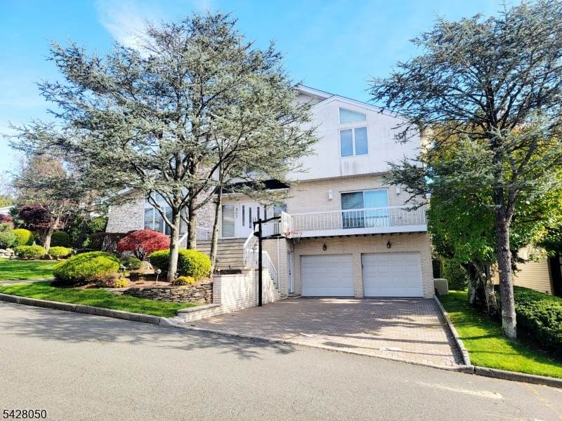 307 Center St - Photo 1