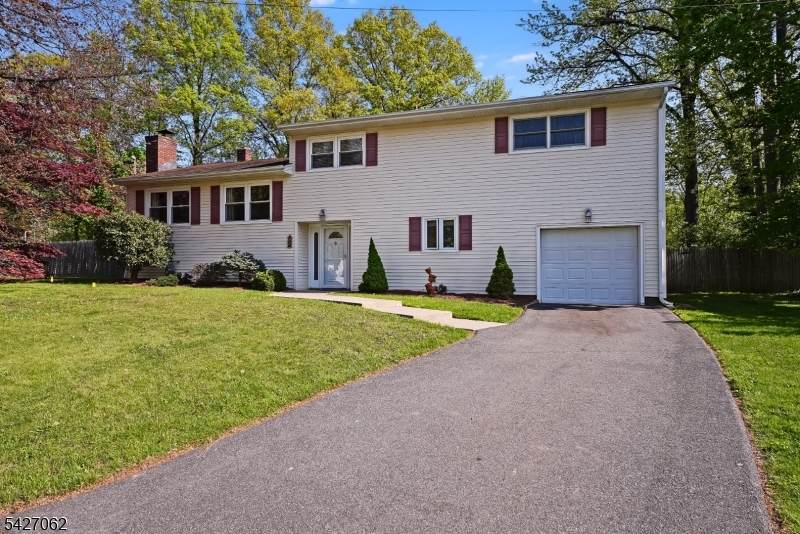 12 Emerald Ct - Photo 1