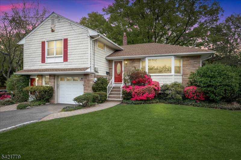 389 Walnut Ave - Photo 1