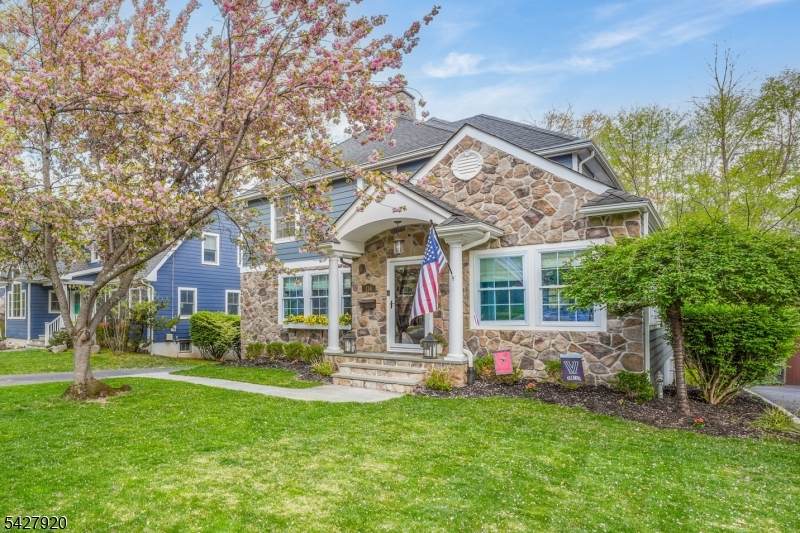 114 Coleman Ave - Photo 1